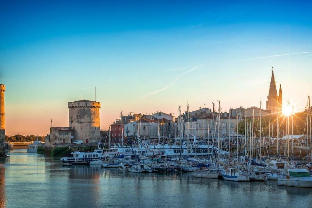 Апартаменти Plein Charme Aux Minimes Terrasse Calme + Parking Ла-Рошель Екстер'єр фото